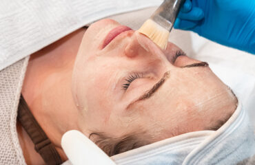 Surface-Glow-vs-Dermal-Hydration